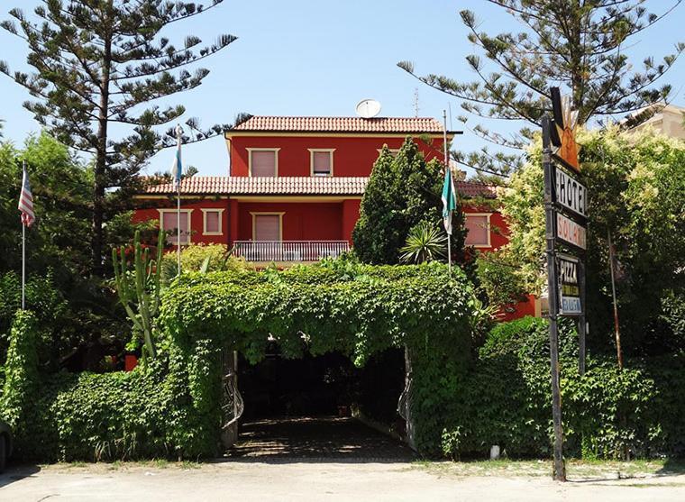 Hotel Ristorante Solari Briatico Zewnętrze zdjęcie