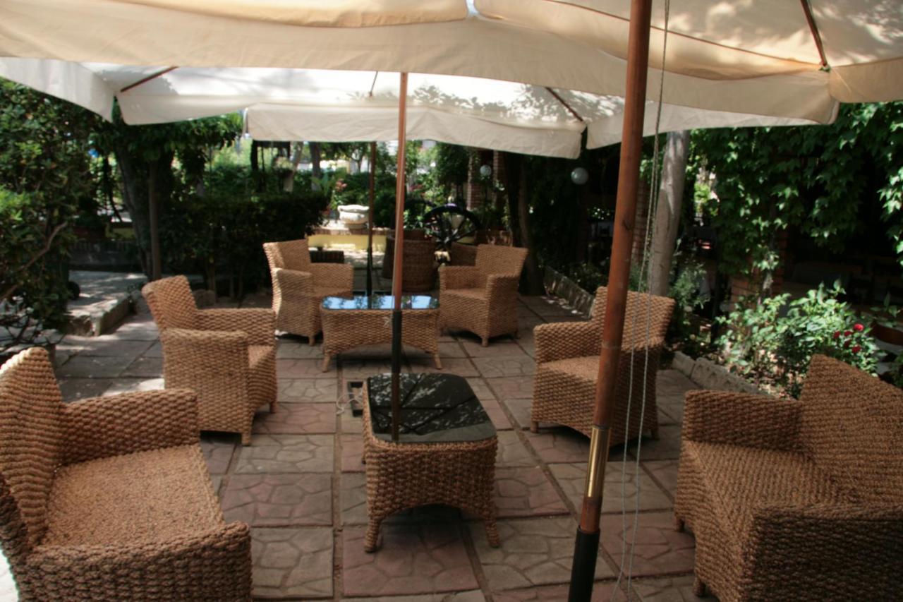 Hotel Ristorante Solari Briatico Zewnętrze zdjęcie